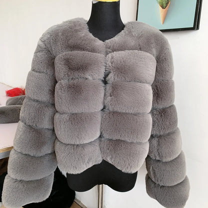 Anmutig gestaltete Jacke