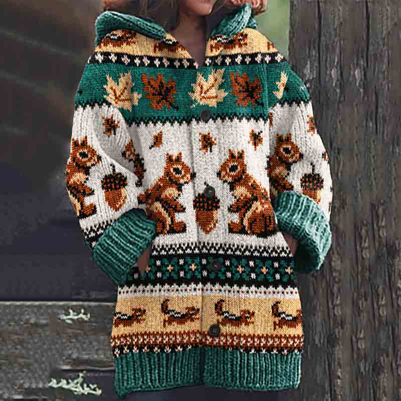 Klassisch gestaltete Strickjacke