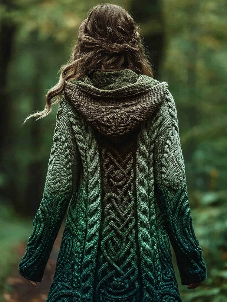 Wunderschön gefertigte Strickjacke