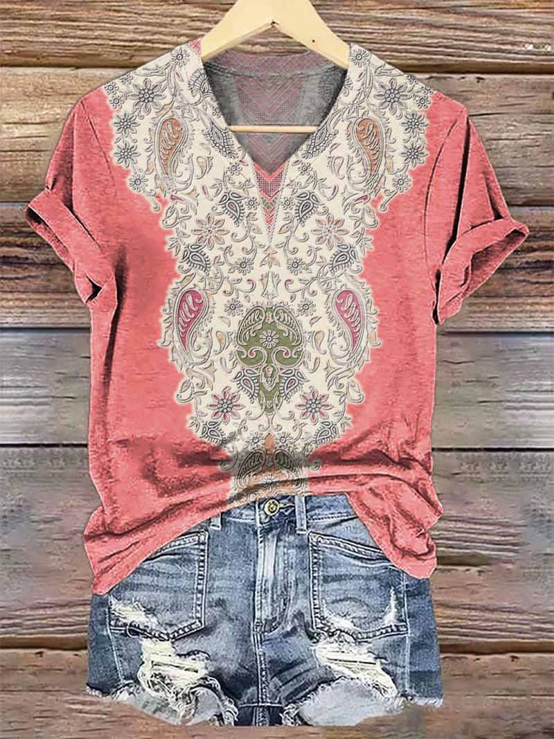 Durchdacht gestaltete T-Shirt