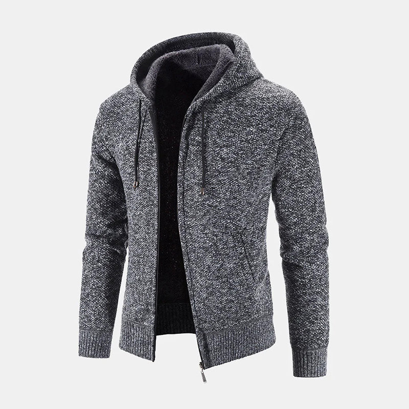 Wunderschön gefertigte Strickjacke