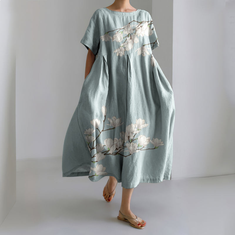 Klassisch gestaltete Kleid