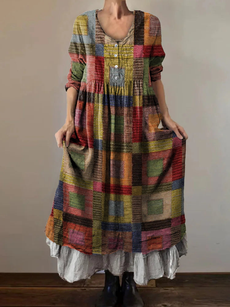 Klassisch gestaltete Kleid