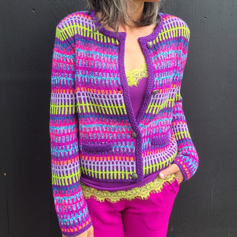 Wunderschön gefertigte Strickjacke