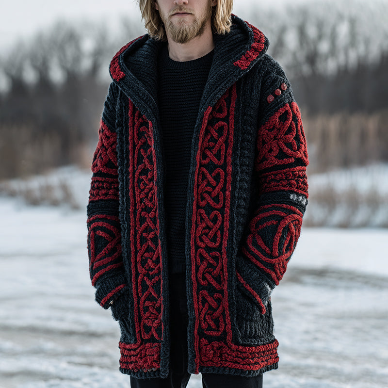 Wunderschön gefertigte Strickjacke