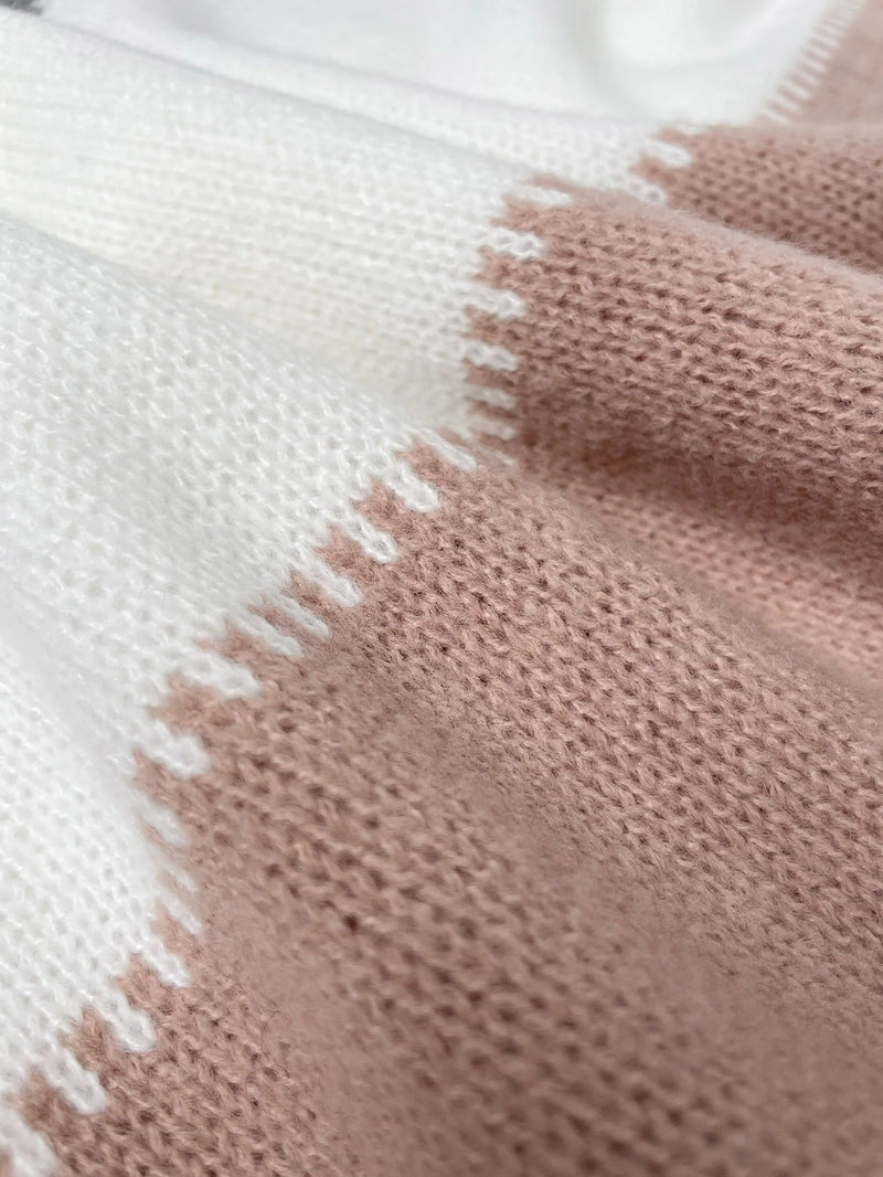 Klassisch gestaltete Pullover
