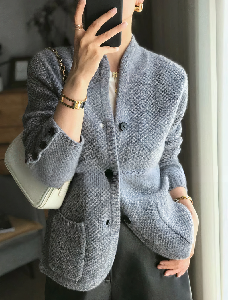 Klassisch gestaltete Jacke