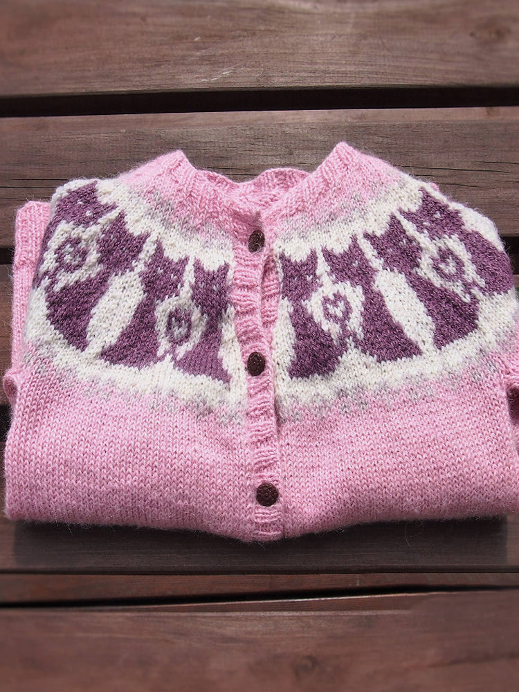 Durchdacht gestaltete Strickjacke