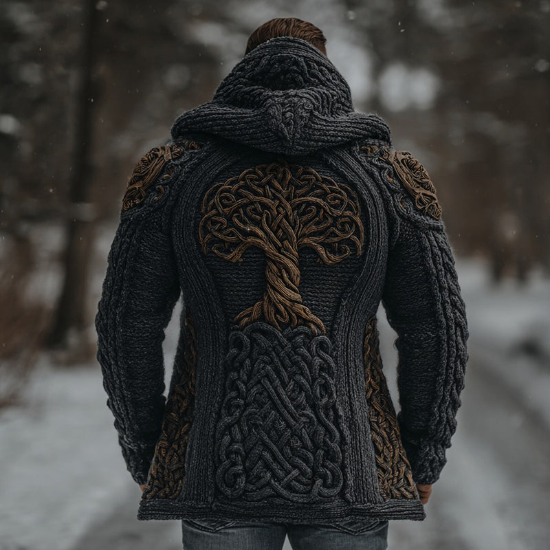 Klassisch gestaltete Strickjacke