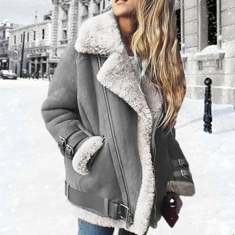 Anmutig gestaltete Jacke