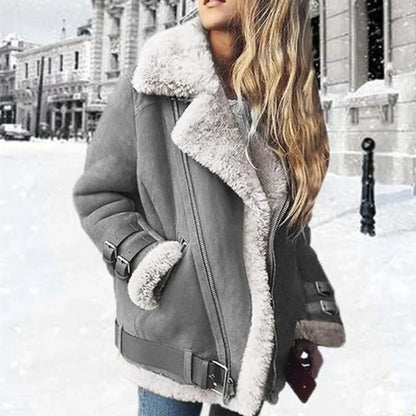 Anmutig gestaltete Jacke
