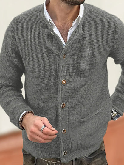 Anmutig designte Strickjacke
