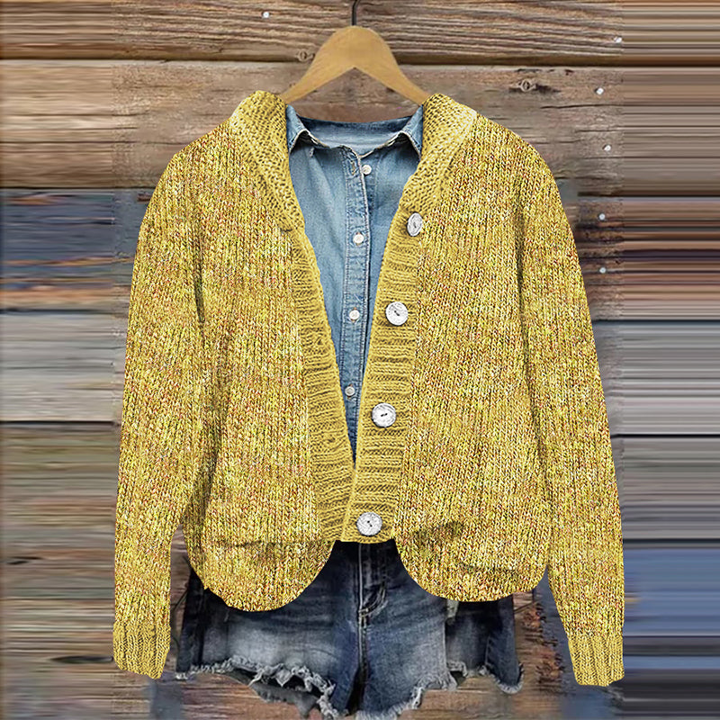 Klassisch gestaltete Strickjacke