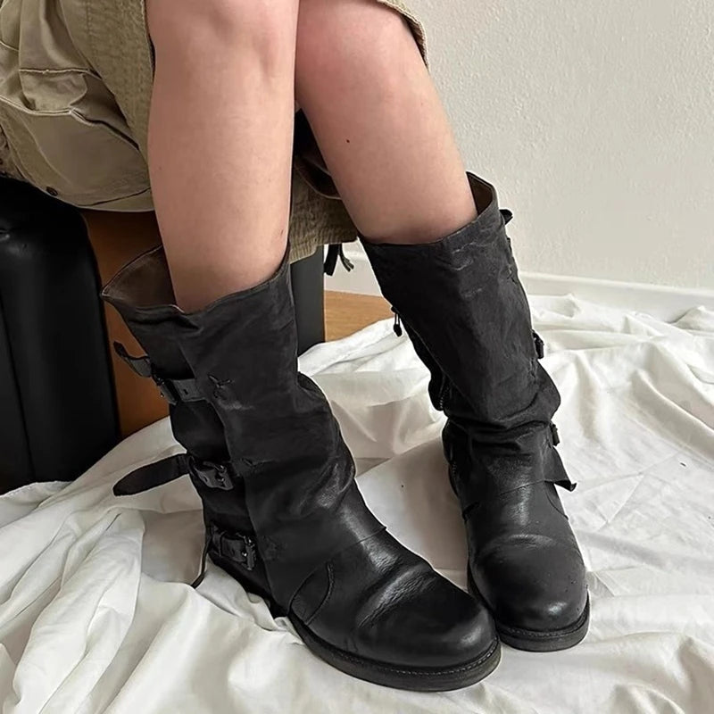 Anmutige orthopädische Stiefel für einen modernen Look