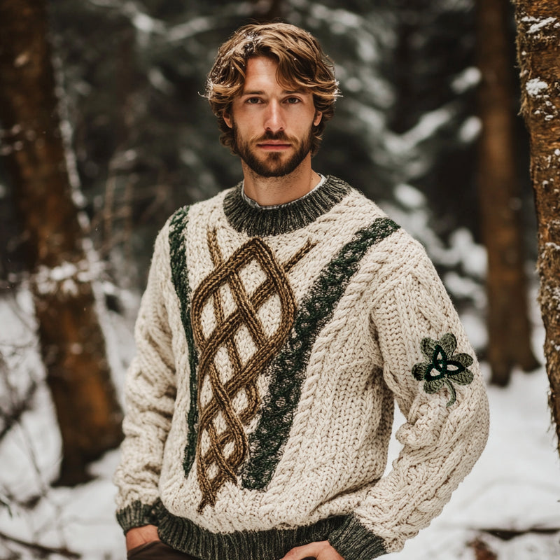 Klassisch gestaltete Pullover