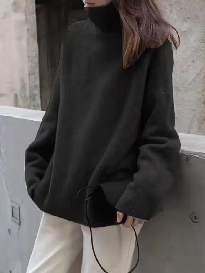 Kaschmirmix-Rollkragenpullover mit minimalistischer Silhouette in Taupe