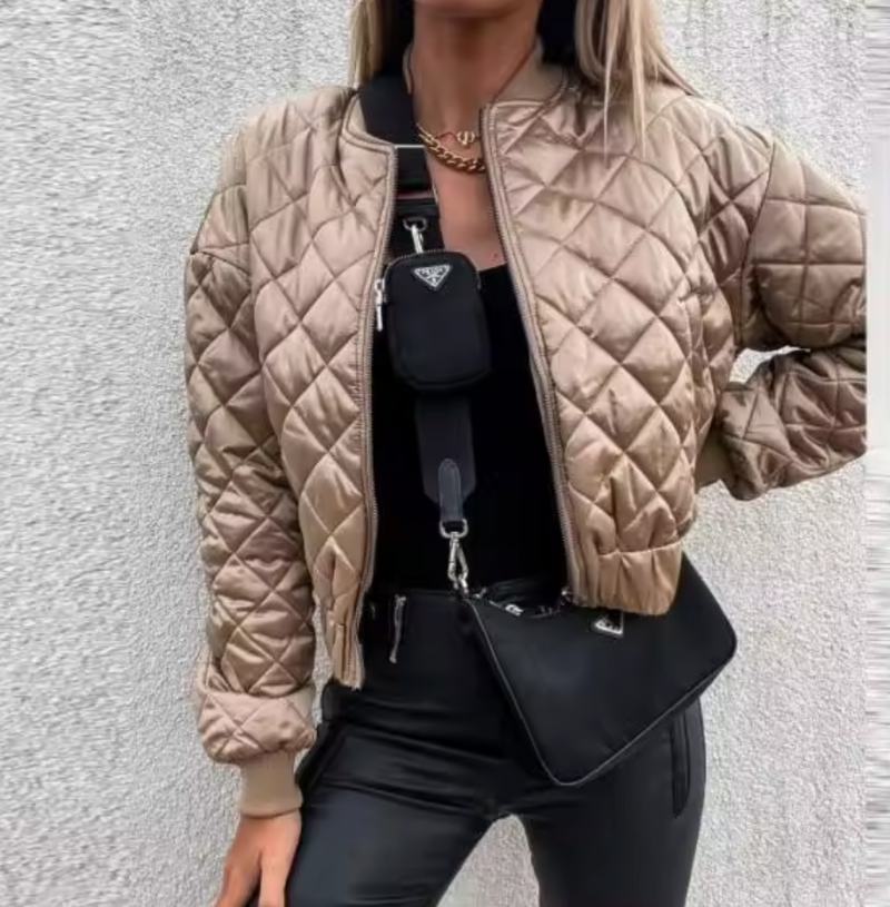 Anmutig gestaltete Jacke