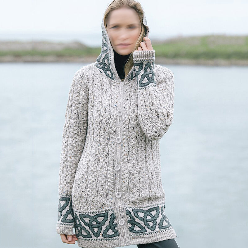 Anmutig gestaltete Strickjacke
