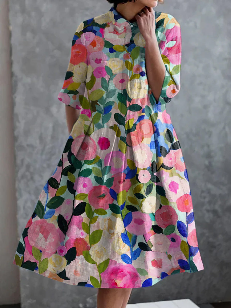 Klassisch gestaltete Kleid