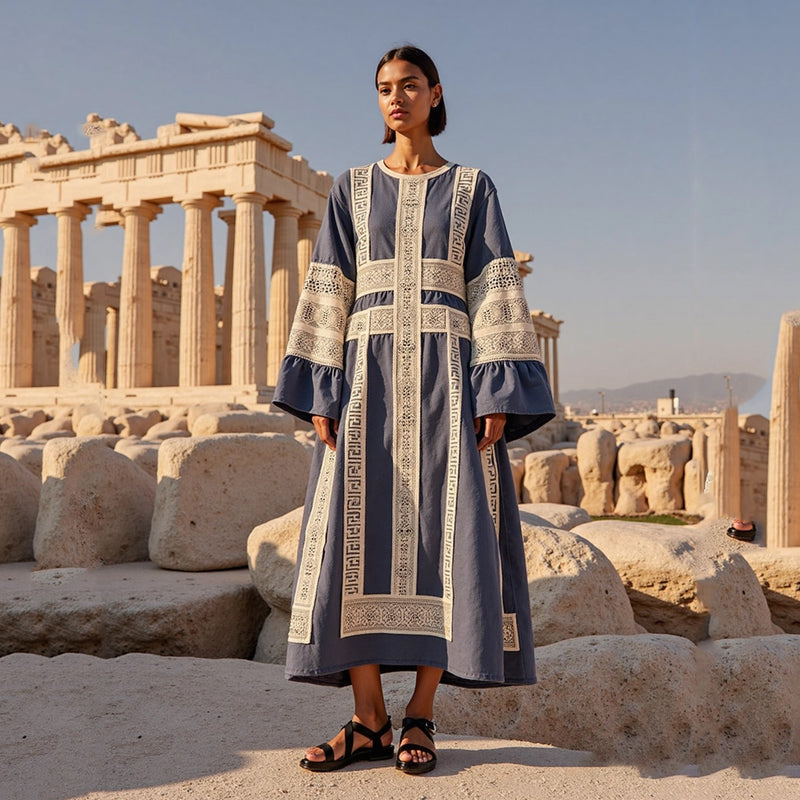 Klassisch gestaltete Kleid