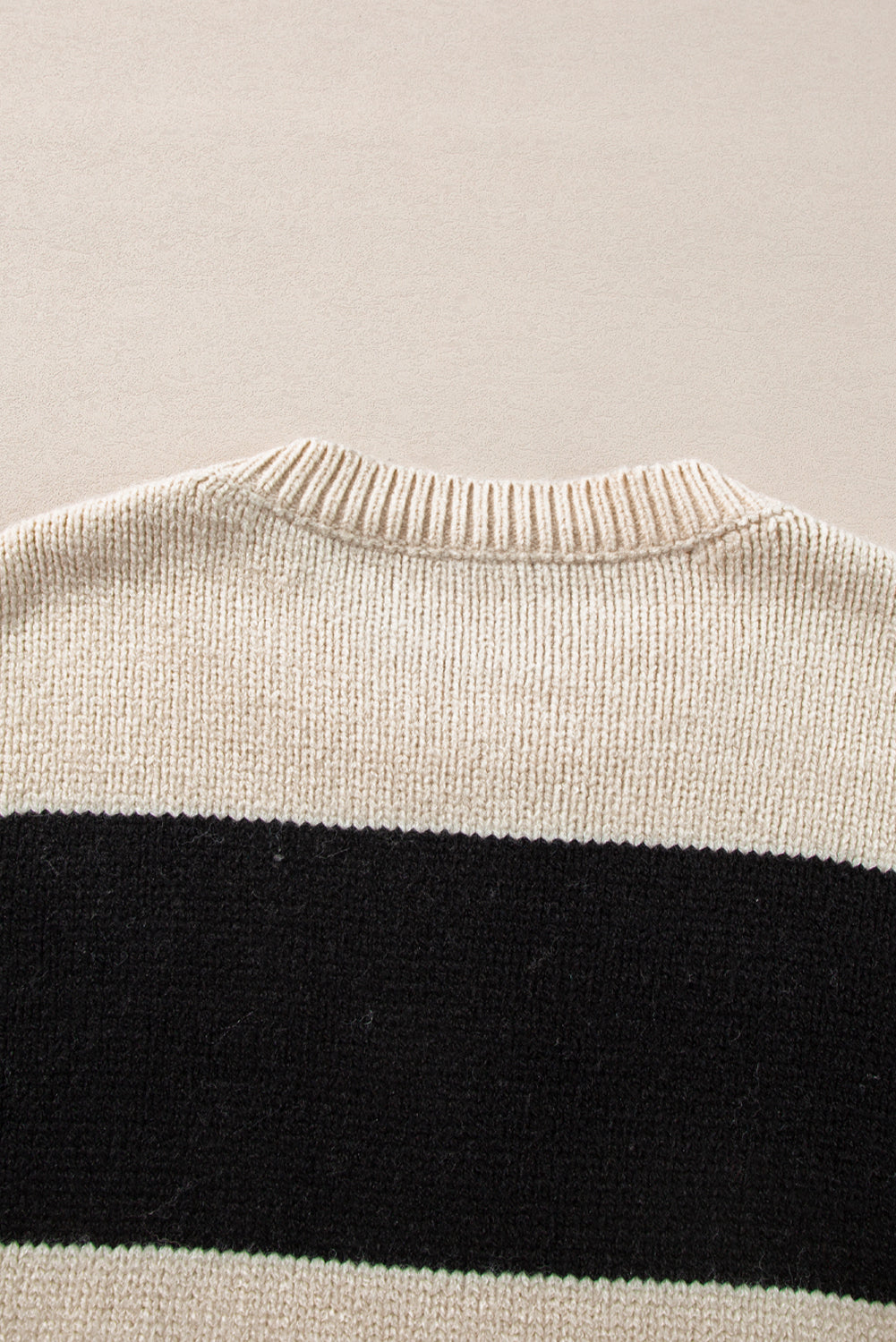 Anmutig gestaltete Pullover