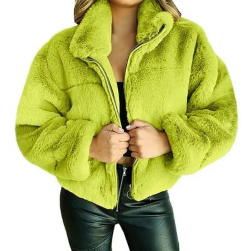 Klassisch gestaltete Jacke