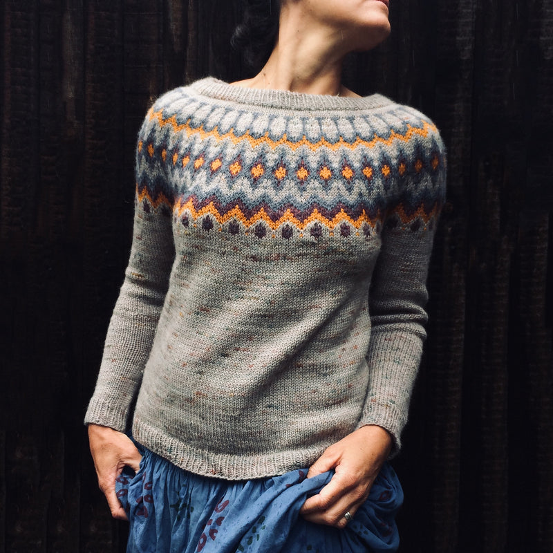 Anmutig gestaltete Pullover