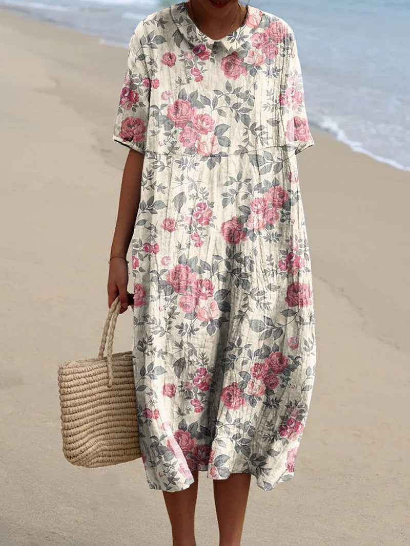 Klassisch gestaltete Kleid