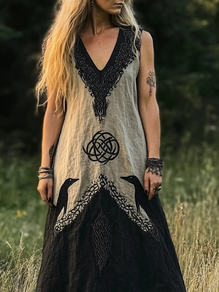 Klassisch gestaltete Kleid