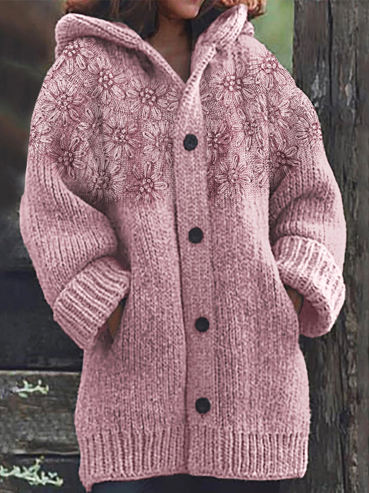 Klassisch gestaltete Strickjacke