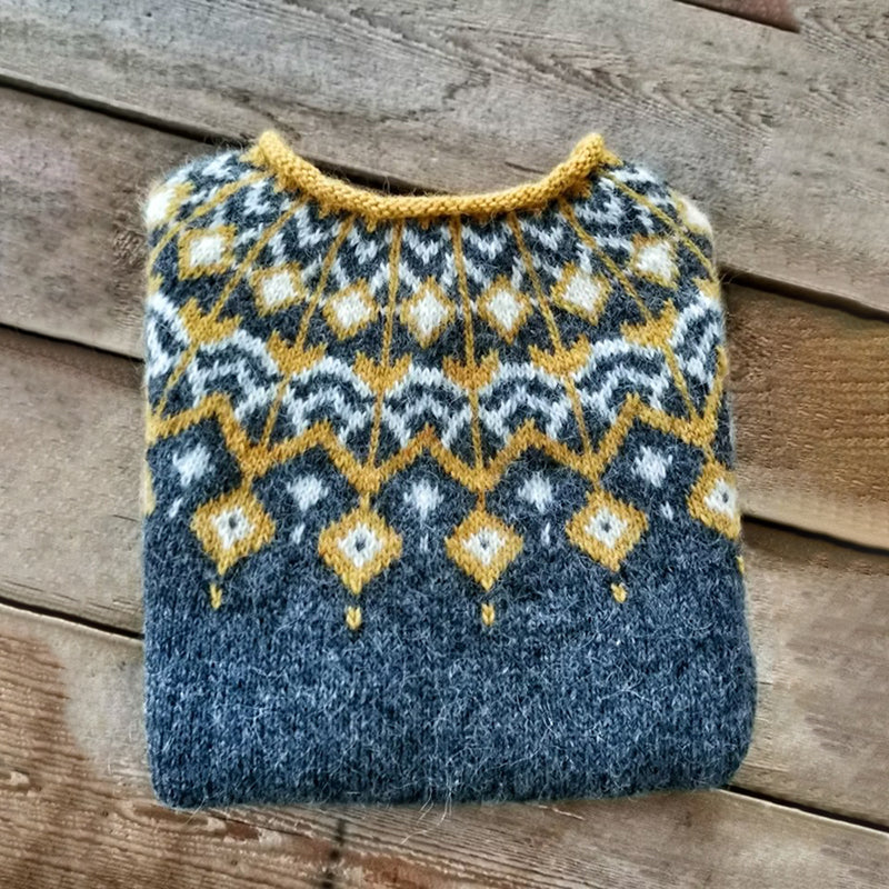Anmutig gestaltete Pullover