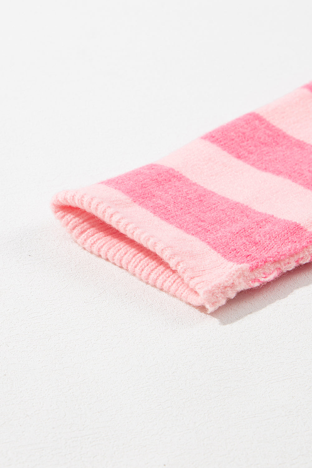 Anmutig gestaltete Pullover