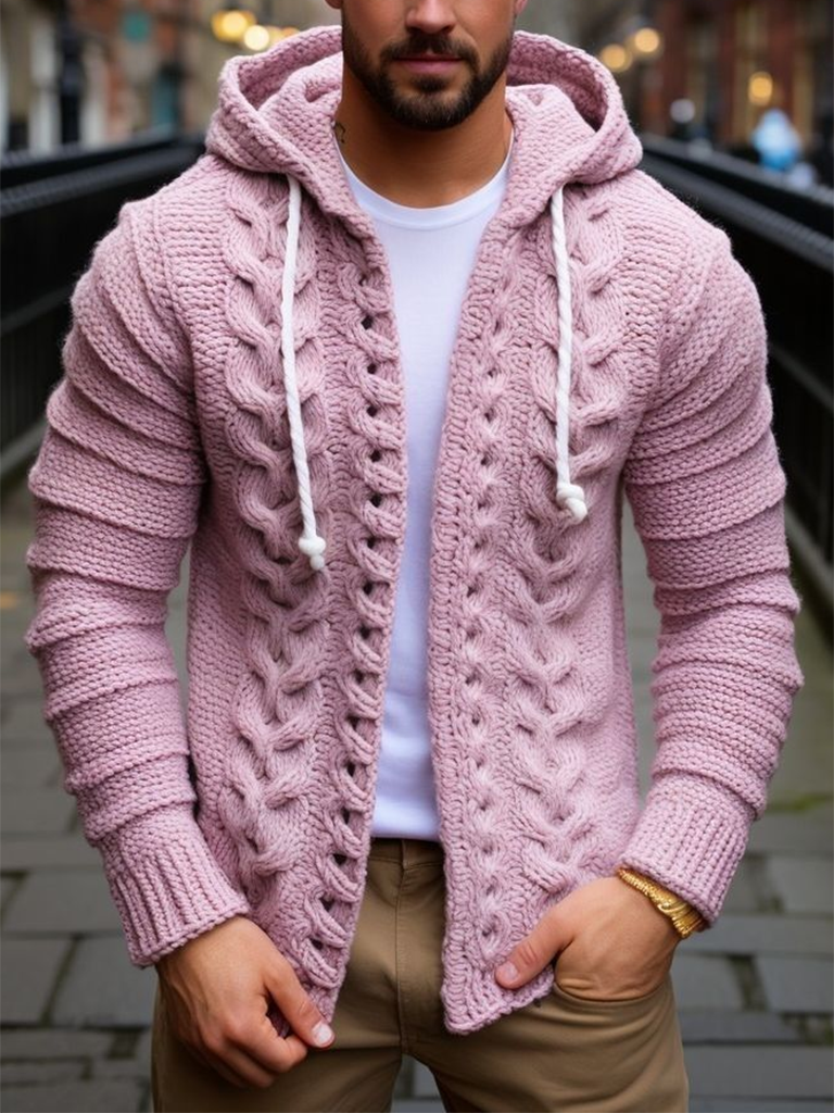 Wunderschön gefertigte Strickjacke