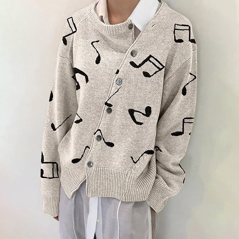 Wunderschön gefertigte Strickjacke