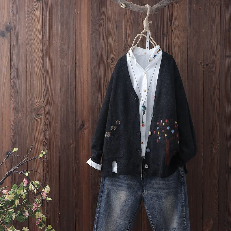 Wunderschön gefertigte Strickjacke