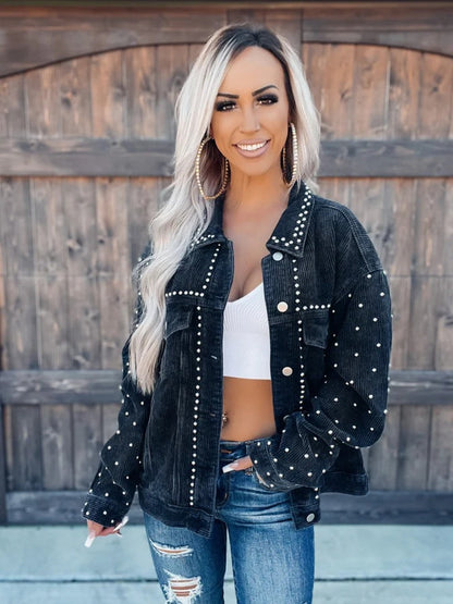 Klassisch gestaltete Jacke