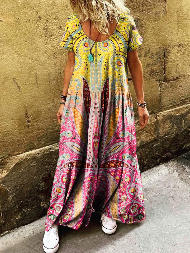 Klassisch gestaltete Kleid