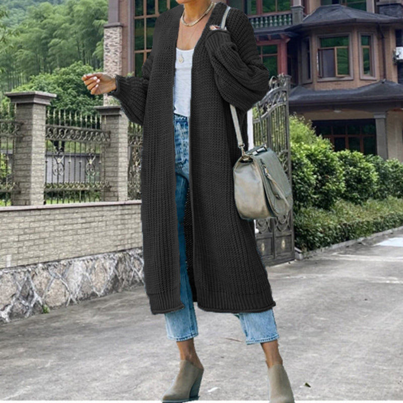 Wunderschön gefertigte Strickjacke