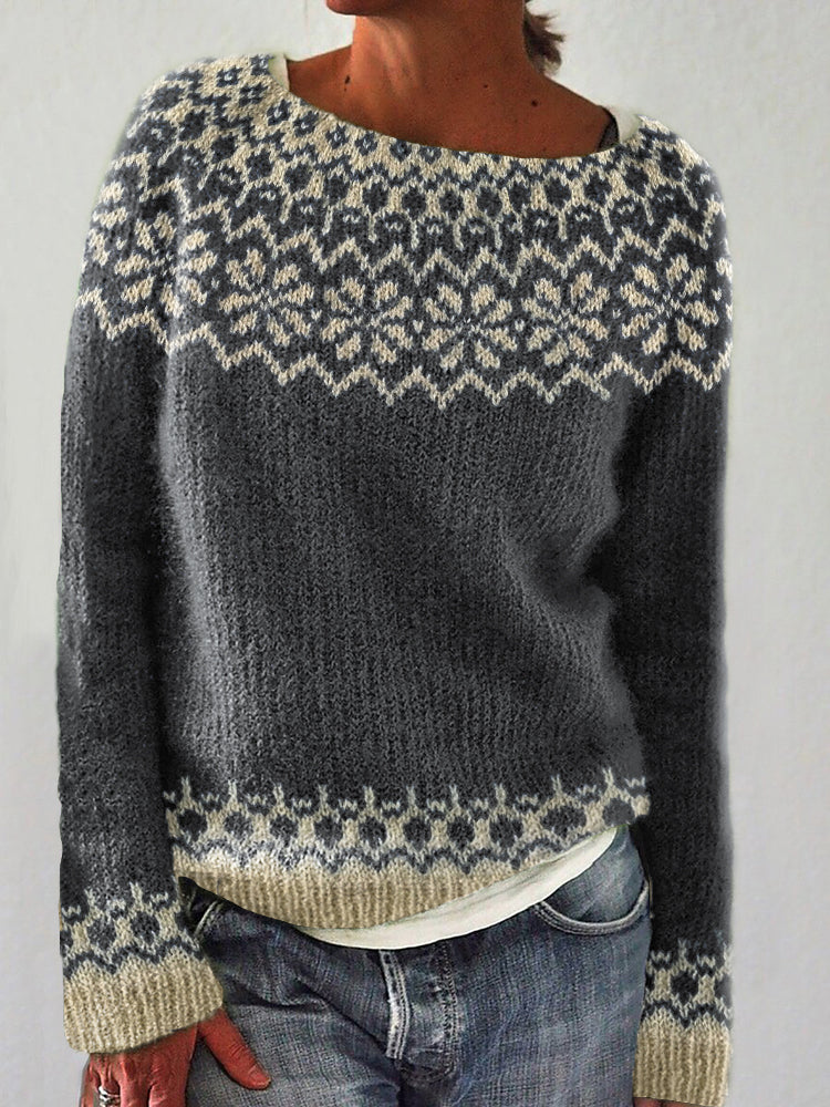 Klassisch designter Pullover