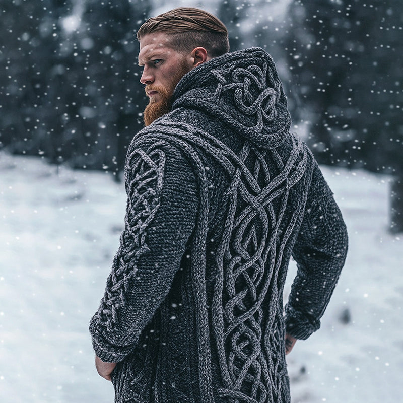 Klassisch gestaltete Strickjacke