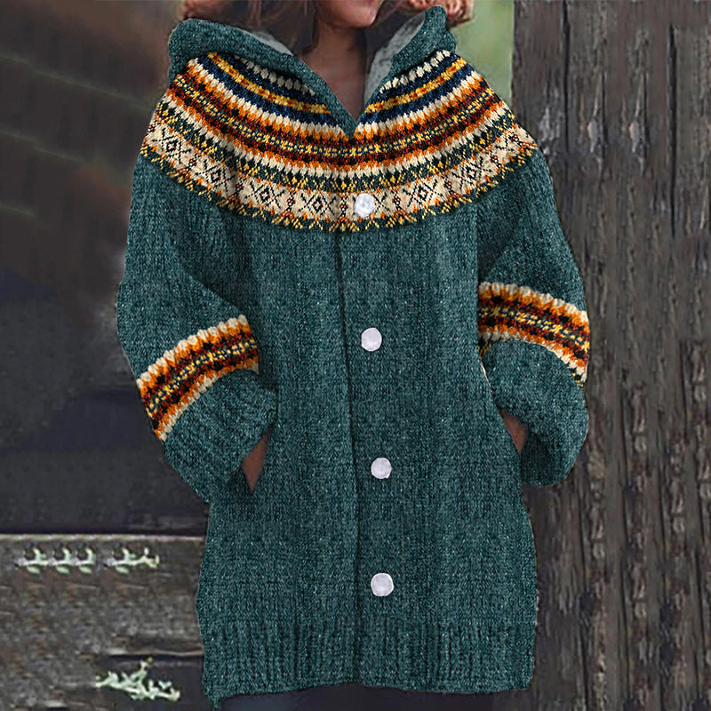 Wunderschön gefertigte Strickjacke