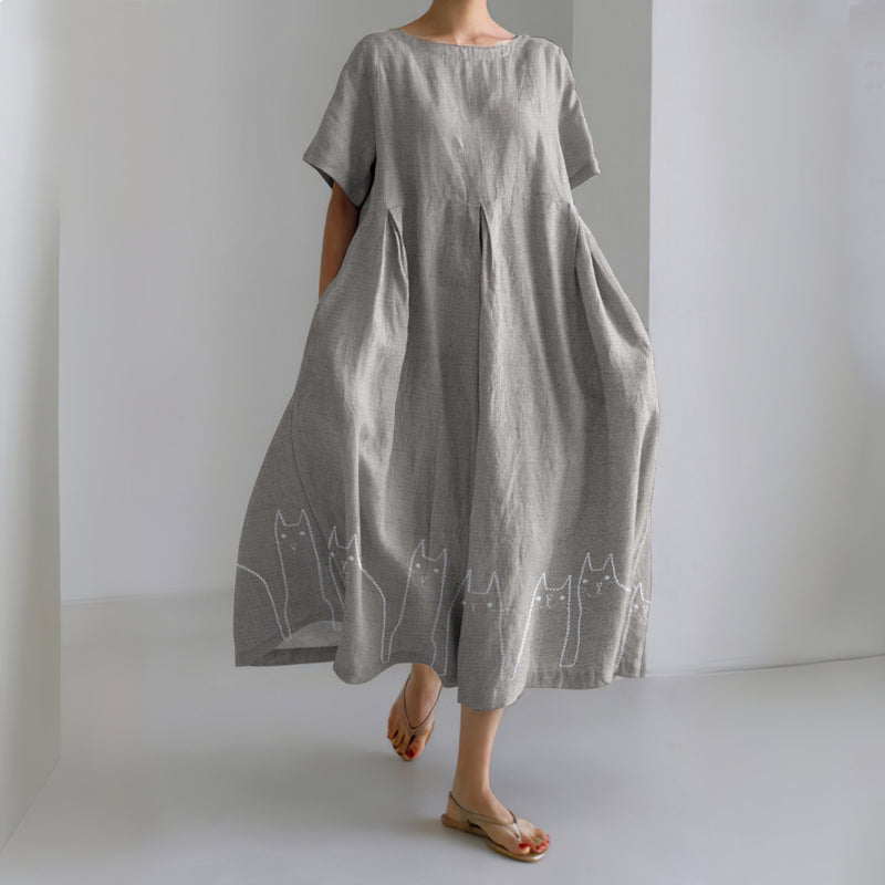 Klassisch gestaltete Kleid