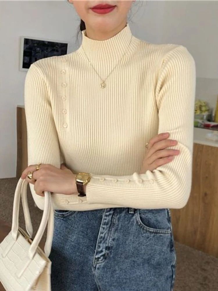 MW | MW – Eleganter Pullover mit Zierknöpfen und Stehkragen