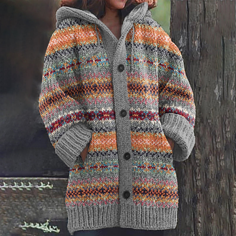 Wunderschön gefertigte Strickjacke