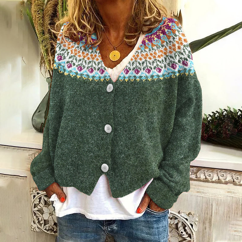 Wunderschön gefertigte Strickjacke