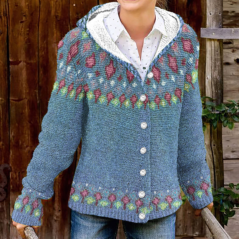 Klassisch gestaltete Strickjacke