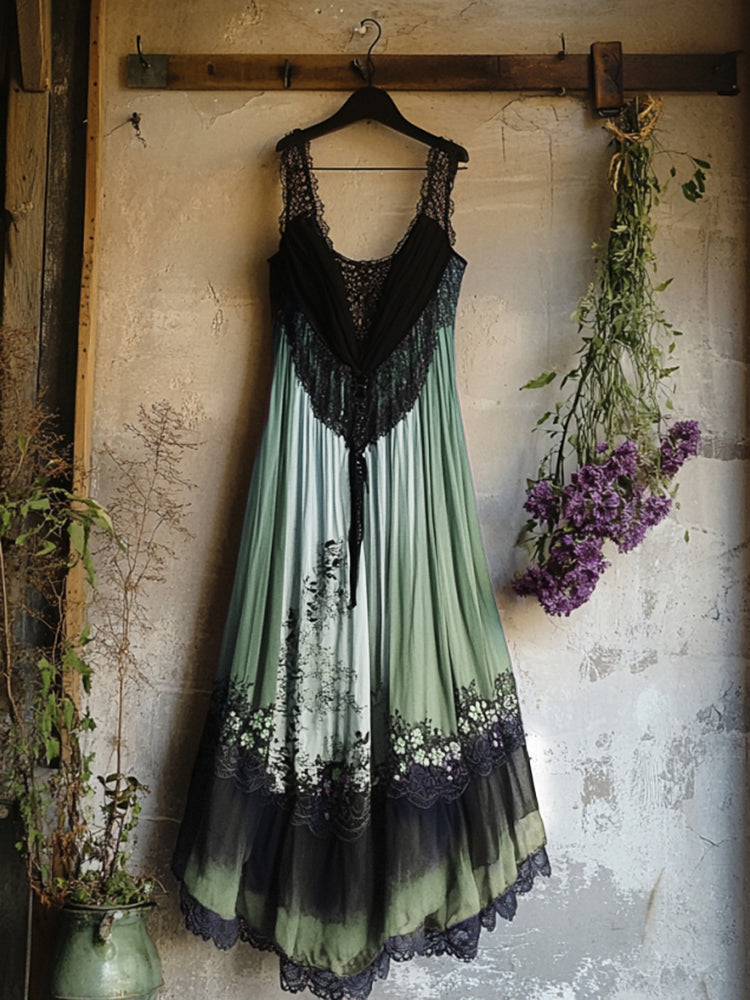 Klassisch gestaltete Kleid