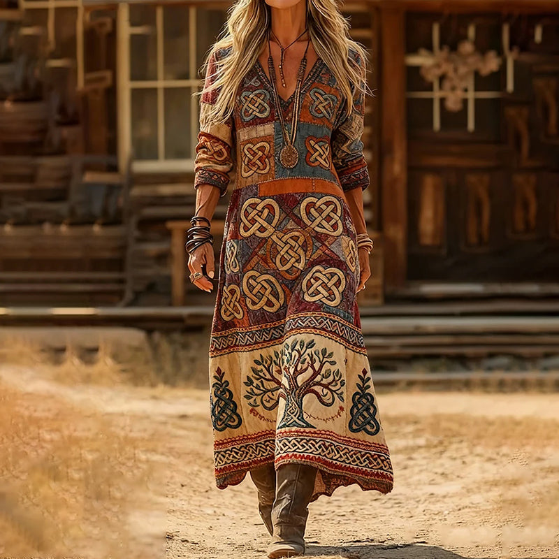 Klassisch gestaltete Kleid
