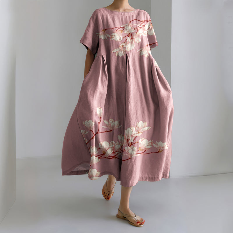 Klassisch gestaltete Kleid