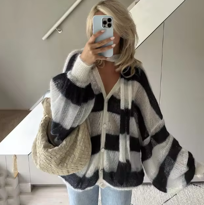 Klassisch gestaltete Pullover